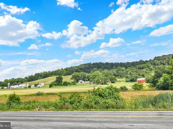 33 New Hope Blvd, Oley, PA 19547