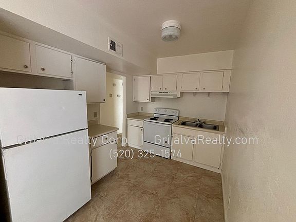 4th image of 3627 E Monte Vista Dr Unit D