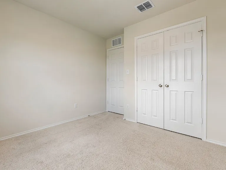 6110 Willow Point Blvd — Photo 15