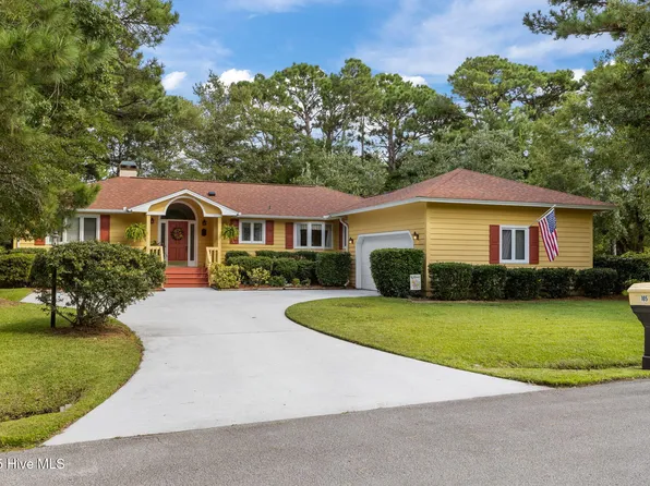 105 Fairway Drive W, Morehead City, NC 28557