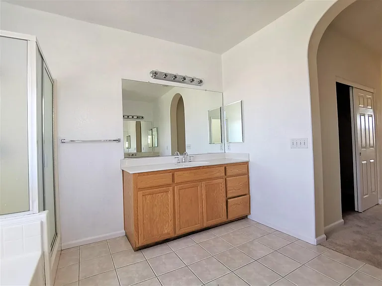 10413 Bunker Ln — Photo 24