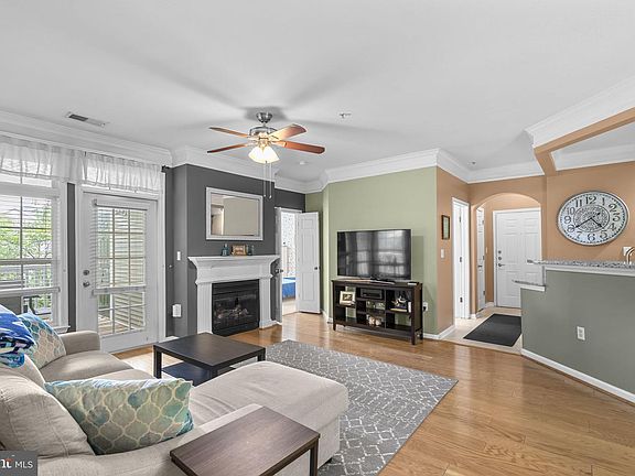 5th image of 514 Sunset View Ter SE Unit 203