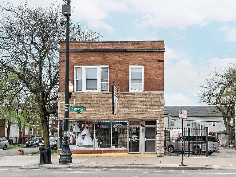 4035 W Armitage Ave #2F — Photo 1