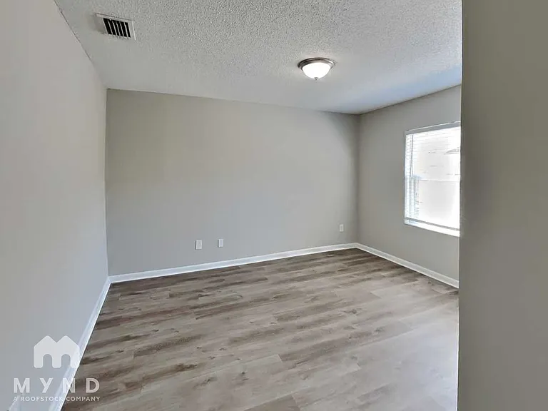 2125 Karen Dr — Photo 15