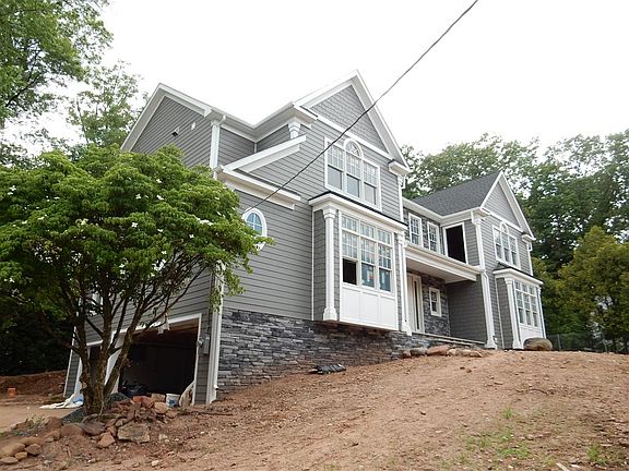 Side View 3 Car Garage