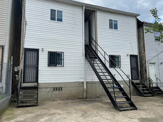 1116 Penn St NE — Photo 20