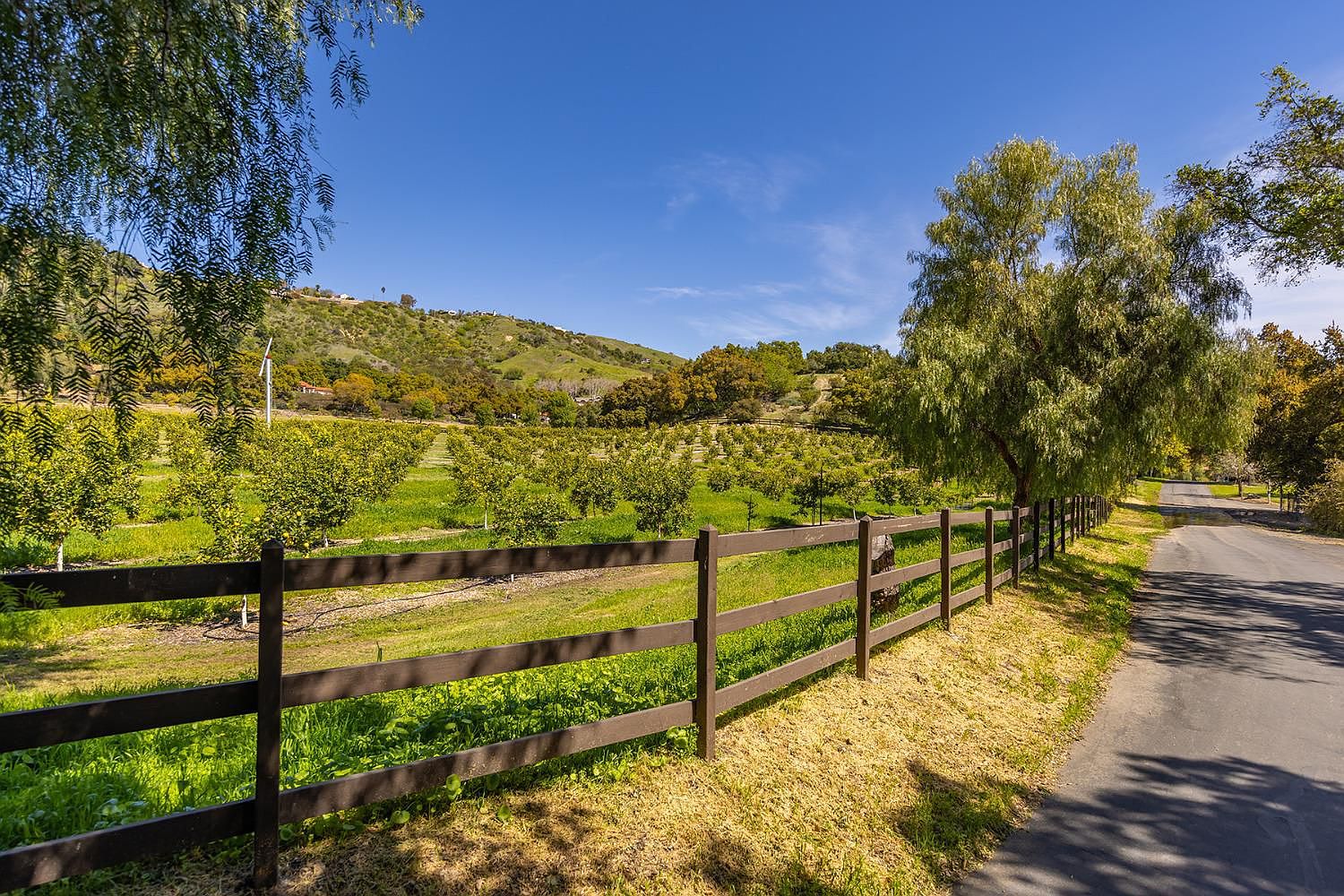 10802 Oak Knoll Dr, Ojai, CA 93023 Zillow