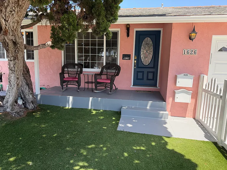 1626 Oliver Ave — Photo 12