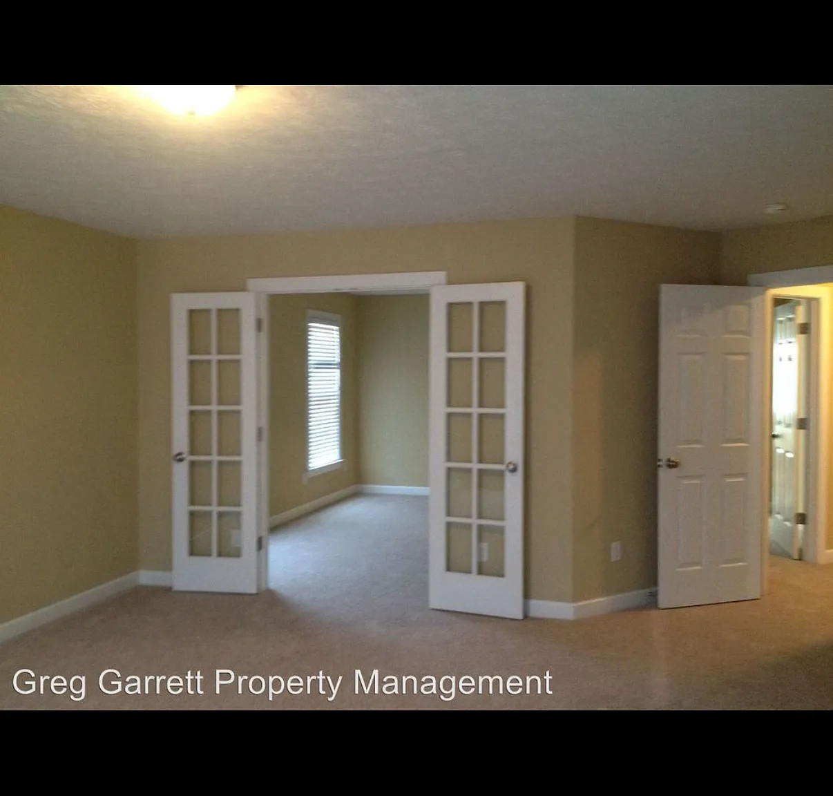4 bed, 2.5 bath, 2821 sqft, $2,900 — Photo 3