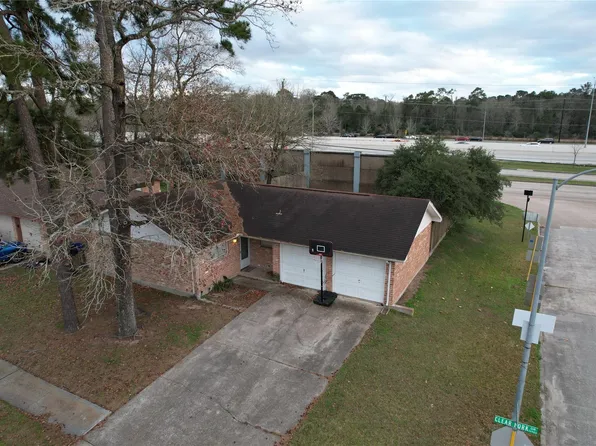 11002 Clear Fork Dr, Humble, TX 77396