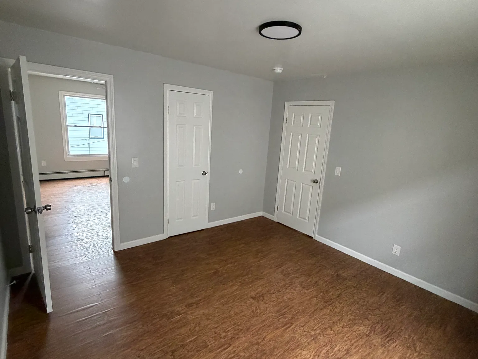 3 bed, 1308 sqft, $1,800 — Photo 2