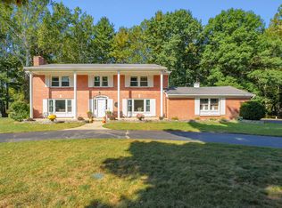 716 W Gun River Dr, Plainwell, MI 49080