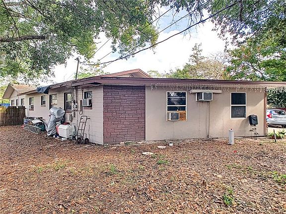 3rd image of 5711 Oleander Dr