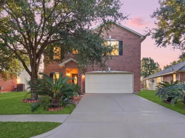 9002 Durham Manor Ln, Houston, TX 77075