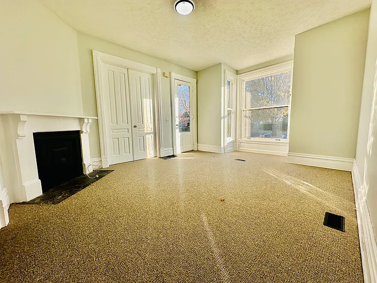 265 Henry Ave SE #2 — Photo 2