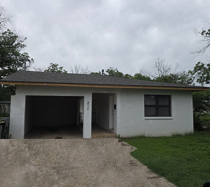 1st image of 211 Dowman St
