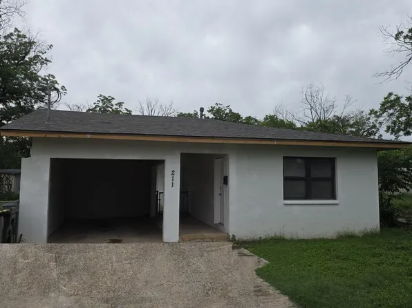 211 Dowman St, Schertz, TX 78154