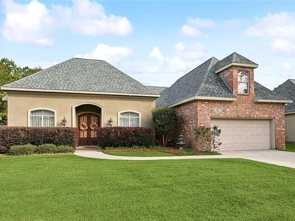 633 Fox Branch Xing, Madisonville, LA 70447