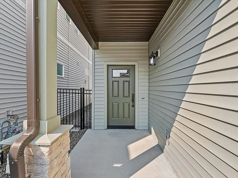 3093 N Summermoon Ave — Photo 4