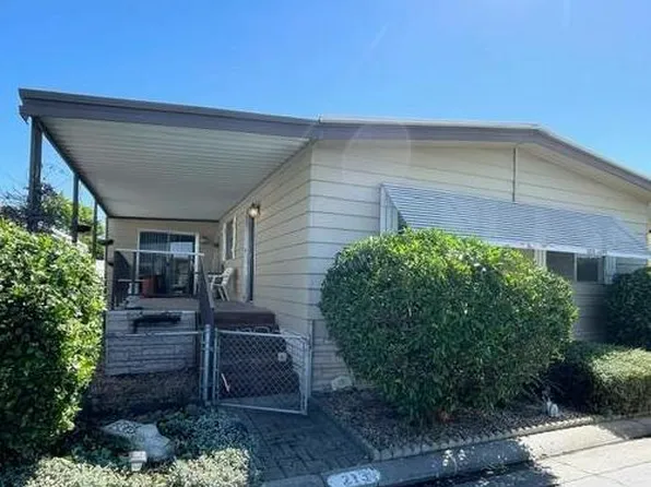 8700 W Ln #213, Stockton, CA 95210