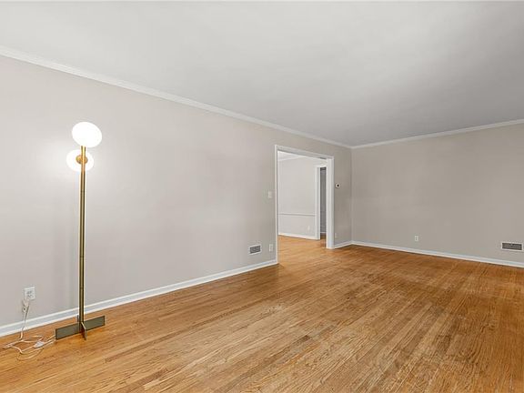 4th image of 5813 Riggs St