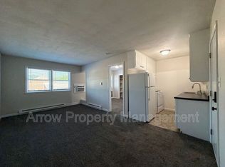 141 N 4th St #5, Tecumseh, NE 68450