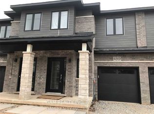 4869 Pettit Ave E, Niagara Falls, ON L2E 0B7