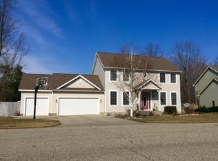 1070 W Sternberg Rd, Norton Shores, MI 49441