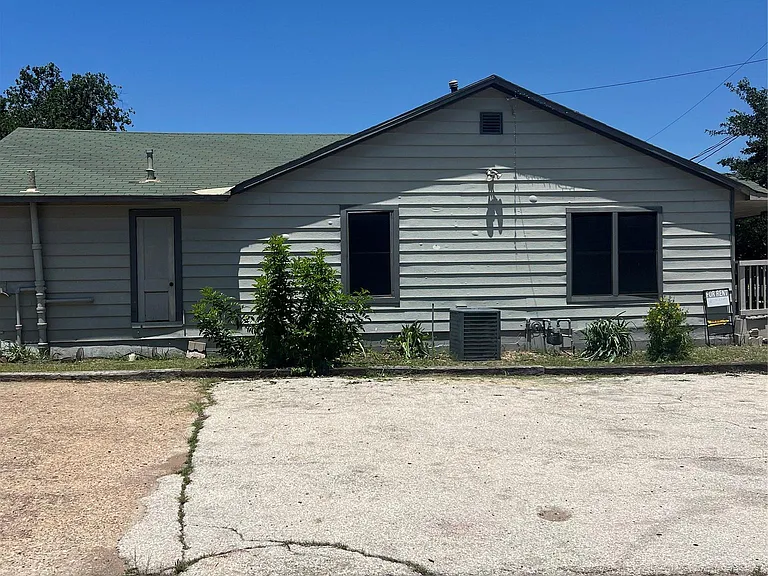 6405 Torres St — Photo 14