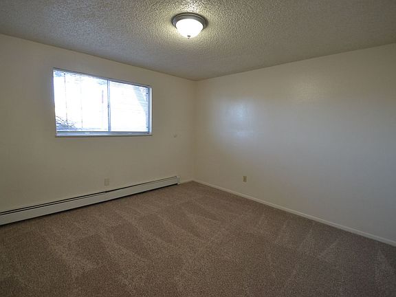 5th image of 2835 Montebello Dr #1