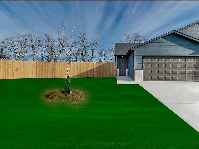 2346 E Cheyenne Ct — Photo 5