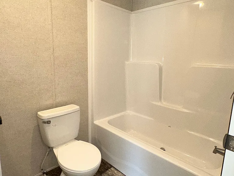 2777 Laurel Cir — Photo 7
