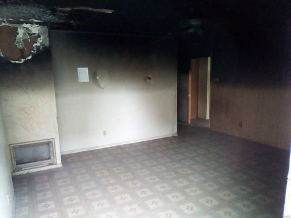 4th image of 45 Saint Henry Dr