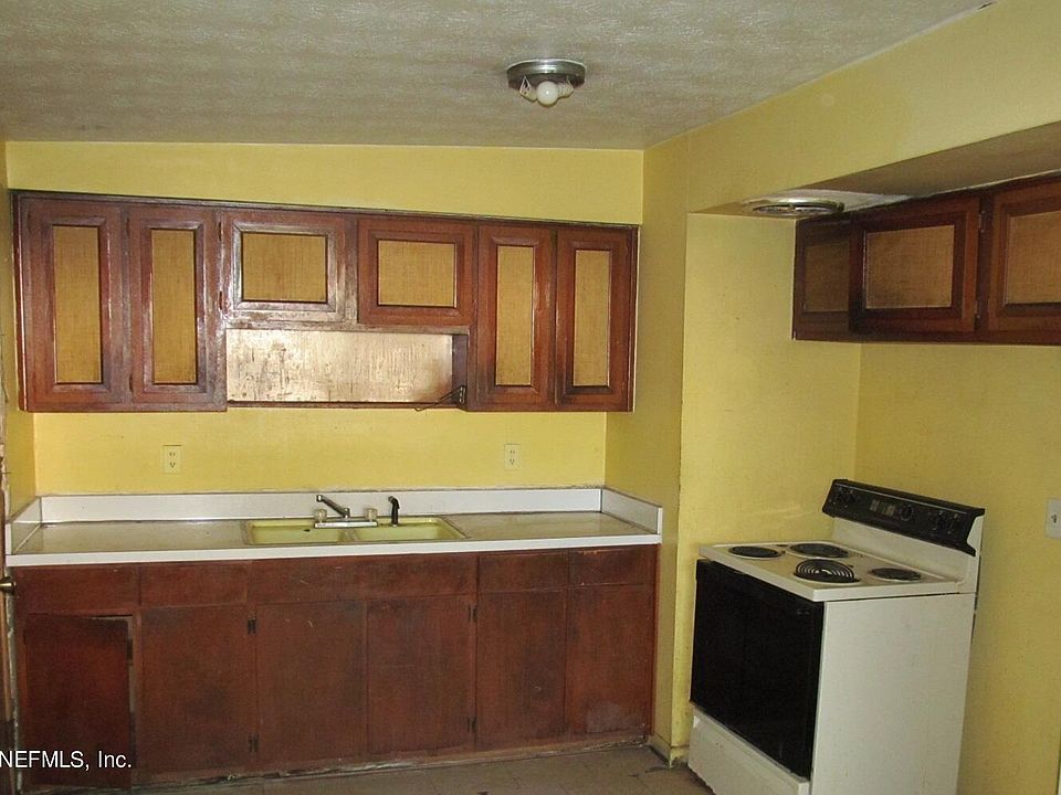 2nd image of 2814 CLEVELAND Terrace