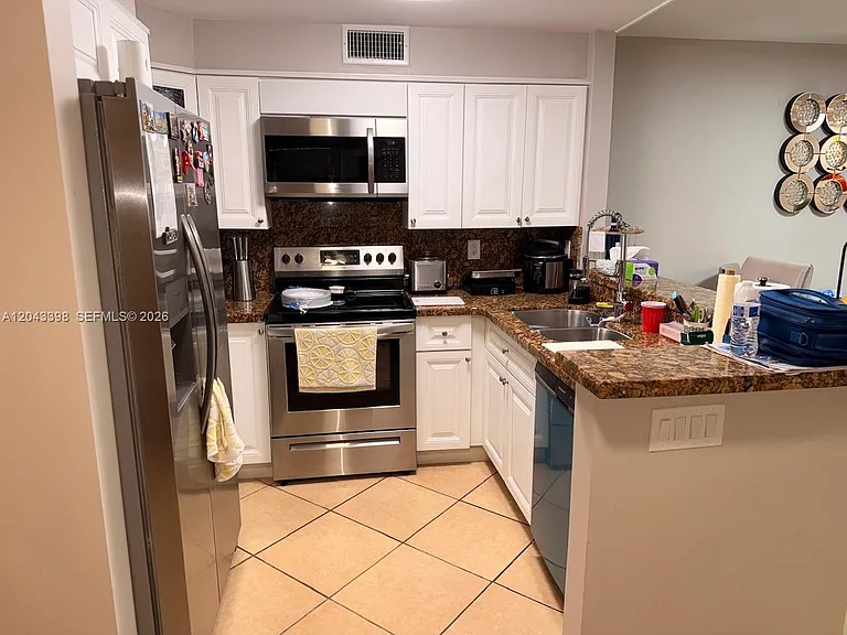 9020 SW 125th Ave #F107 — Photo 8