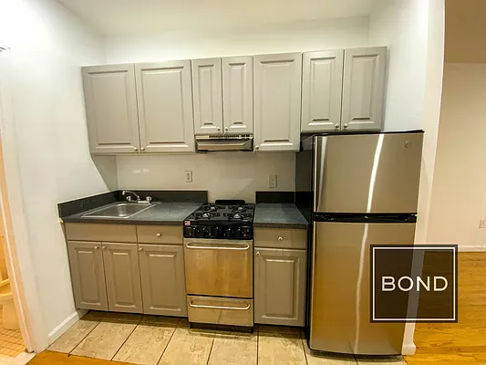 Rented by Bond New York | media 16