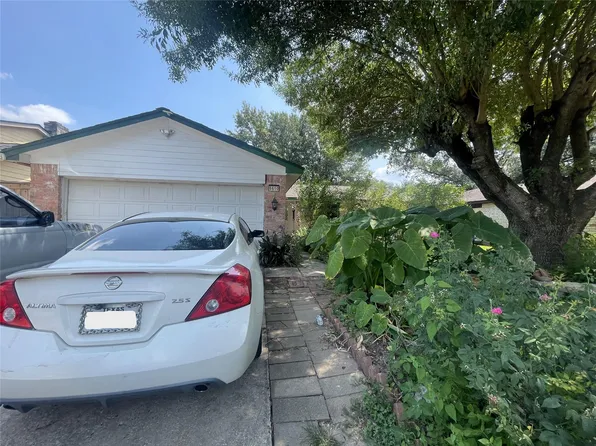8610 Apothecary Lane, Houston, TX 77064