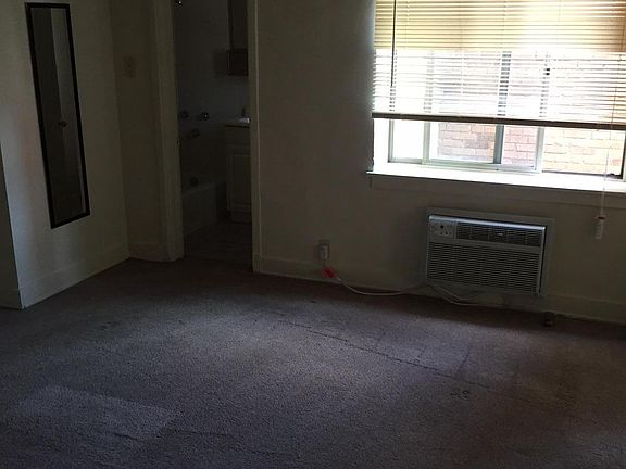 2nd image of 3405 Telford St