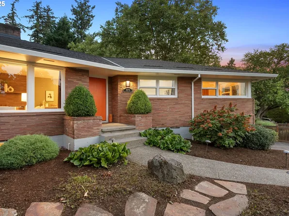 6075 SW Arrow Wood Ln, Portland, OR 97223