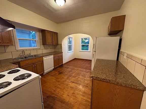 5th image of 1713 New York Ave