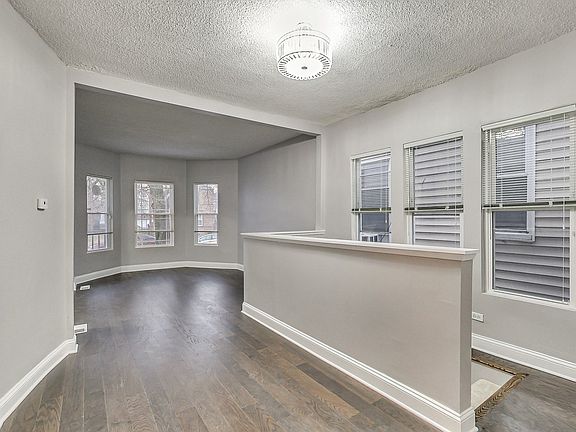 5th image of 7830 S Saint Lawrence Ave