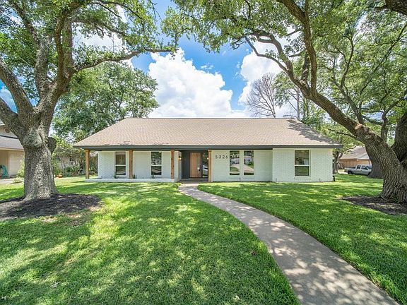 3rd image of 5326 Dumfries Drive