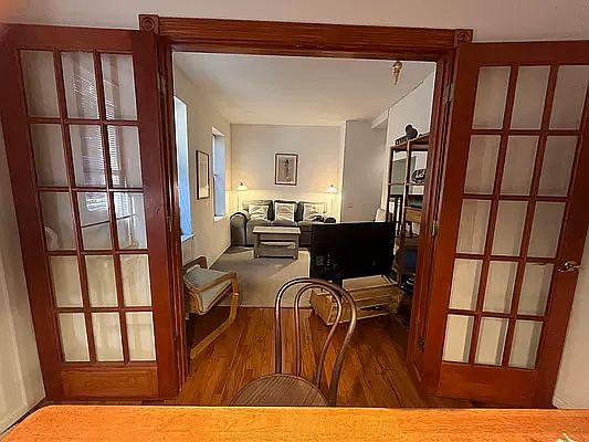 2nd image of 219 W 80th St #2