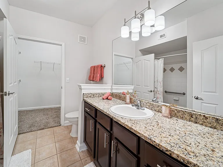 Kingwood Glen — Photo 17