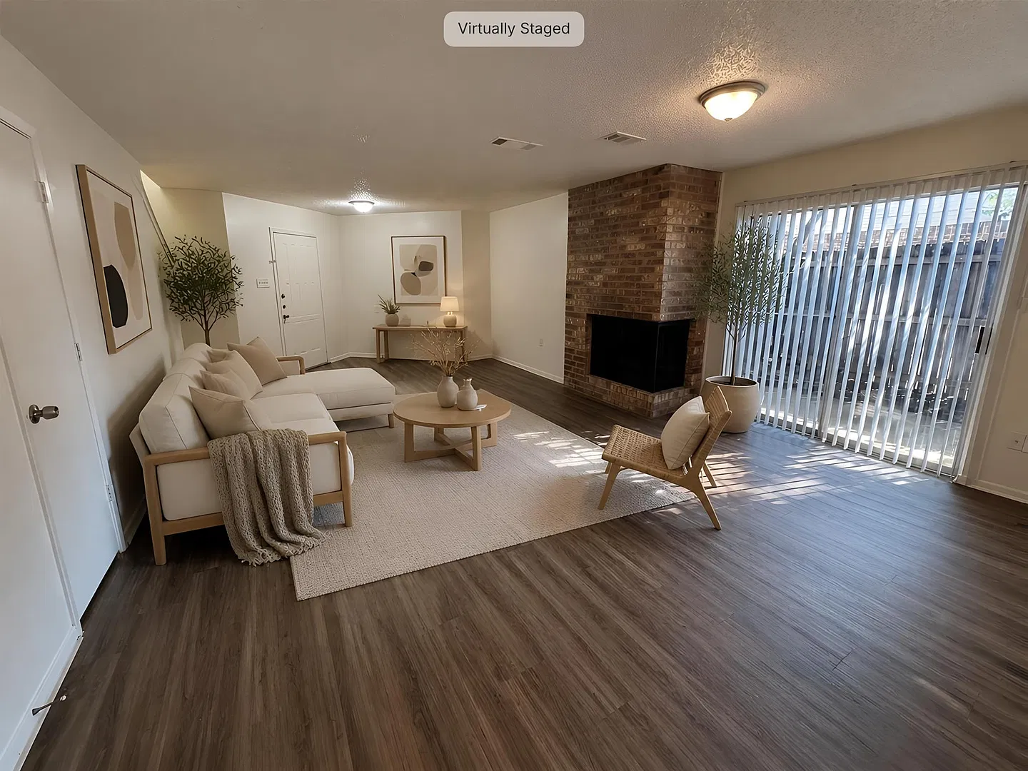 Two story unit in Pantego near Bicentennial Park — Photo 3