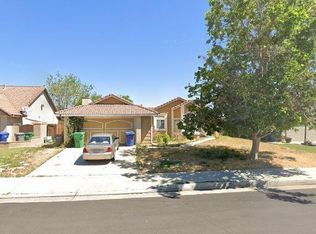 561 Ivy Dr, Palmdale, CA 93550