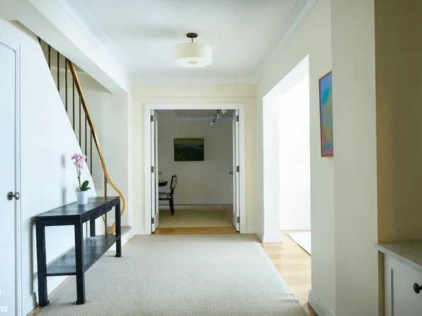 3 East 71st Street 7/8C image 3 of 12
