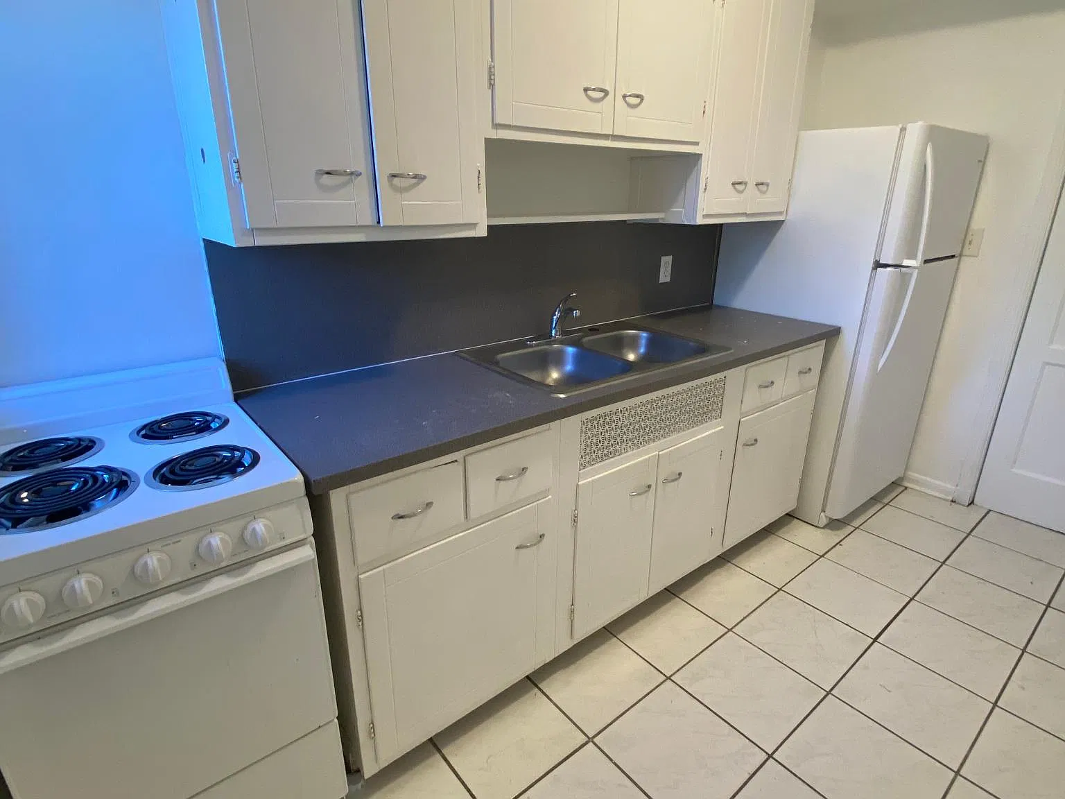 1 bed, 850 sqft, $2,100 — Photo 4