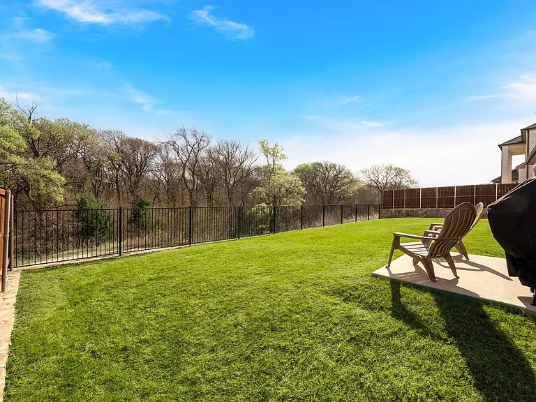 4602 Lorion Dr — Photo 38