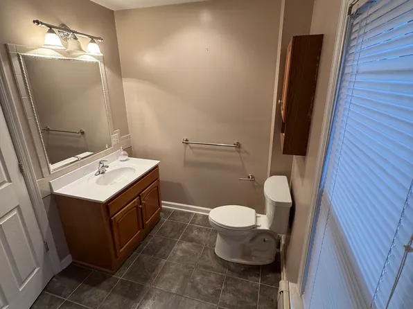 22 Davis St #2, Norwalk, CT 06851